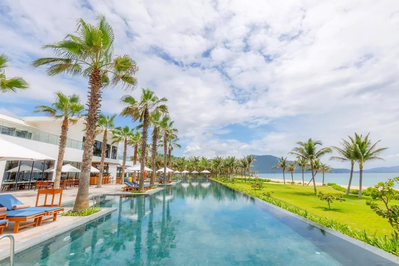 Selectum Noa Resort كام رانه