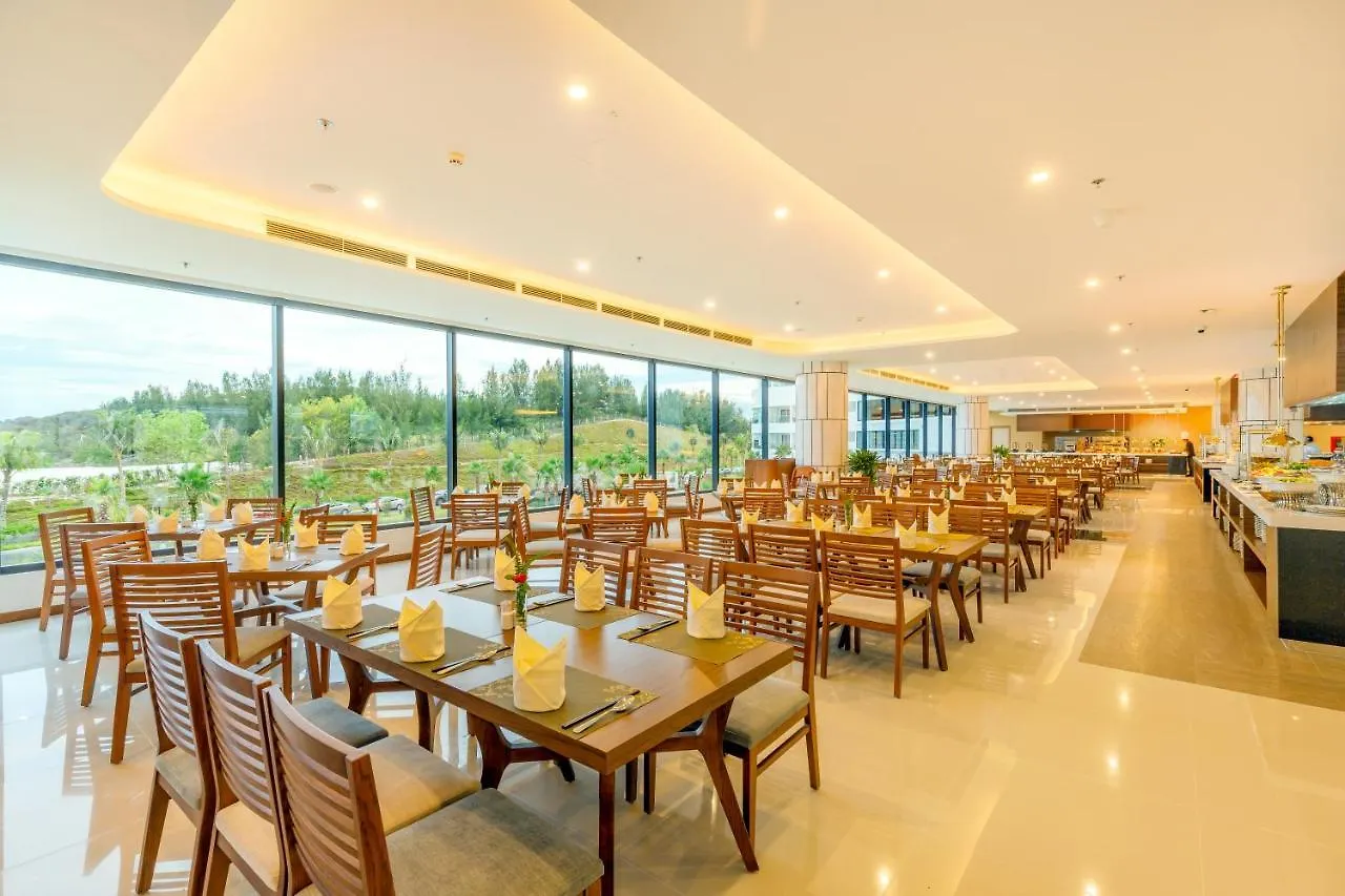 Selectum Noa Resort كام رانه