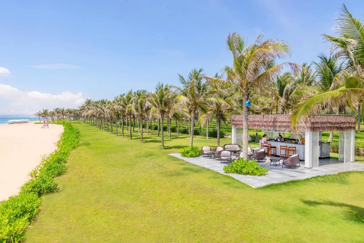 Selectum Noa Resort كام رانه