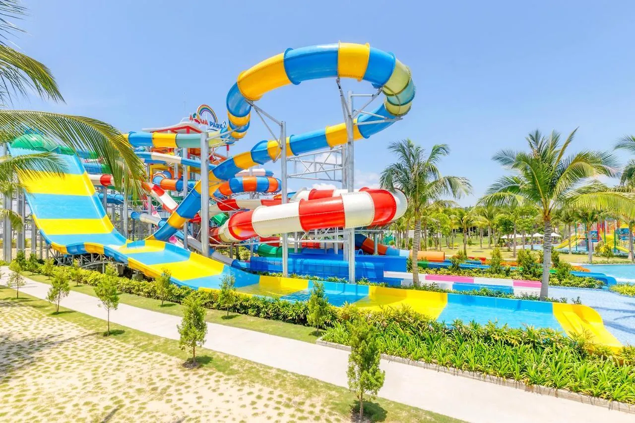 Selectum Noa Resort كام رانه