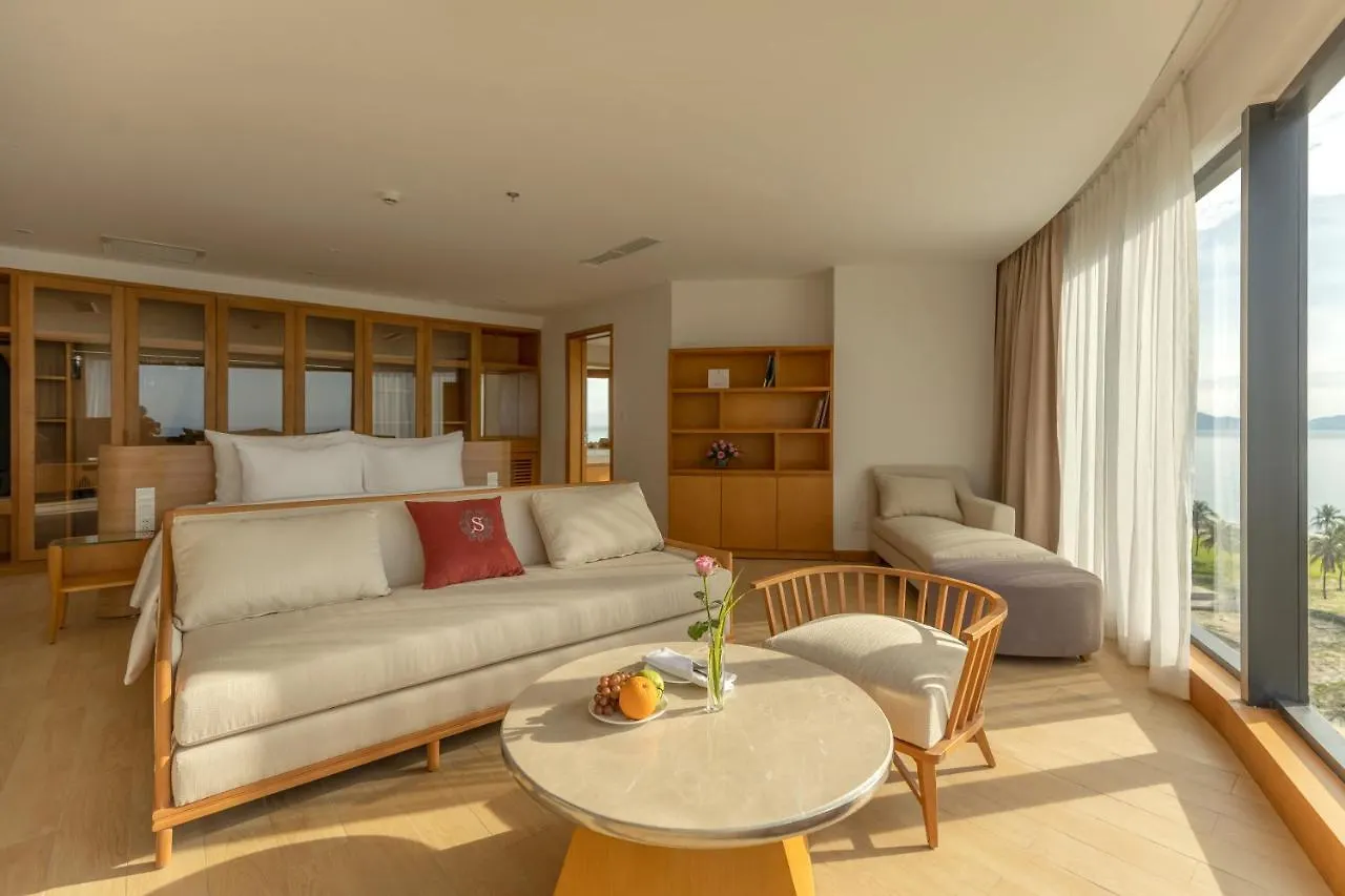 Selectum Noa Resort كام رانه