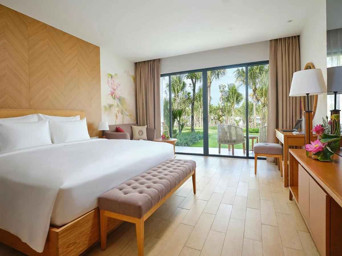 Selectum Noa Resort كام رانه