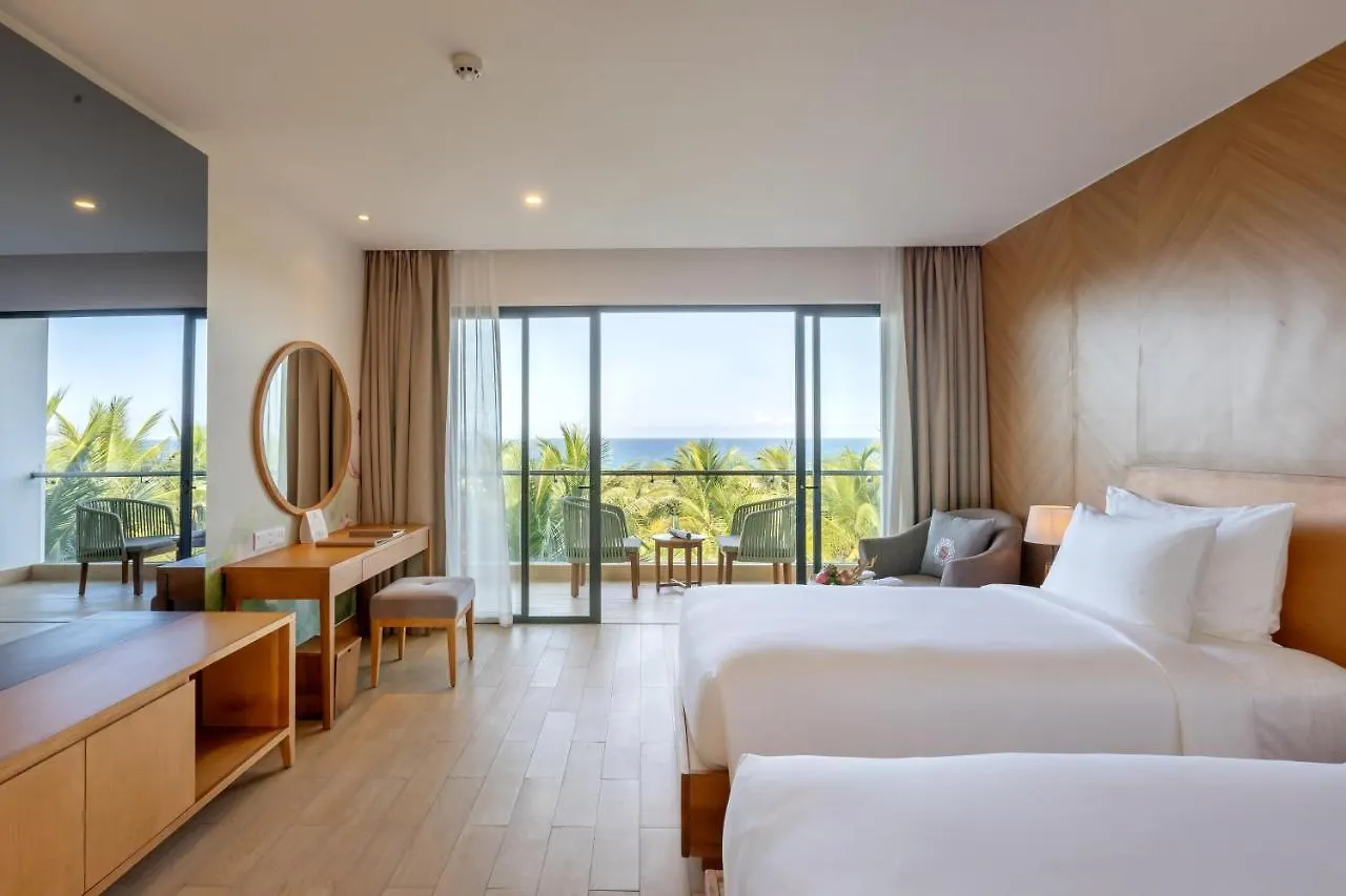 Selectum Noa Resort كام رانه