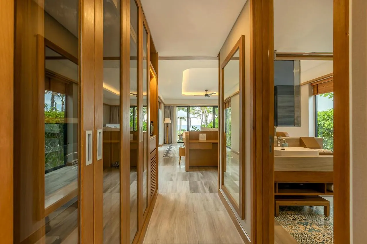 Selectum Noa Resort Cam Ranh
